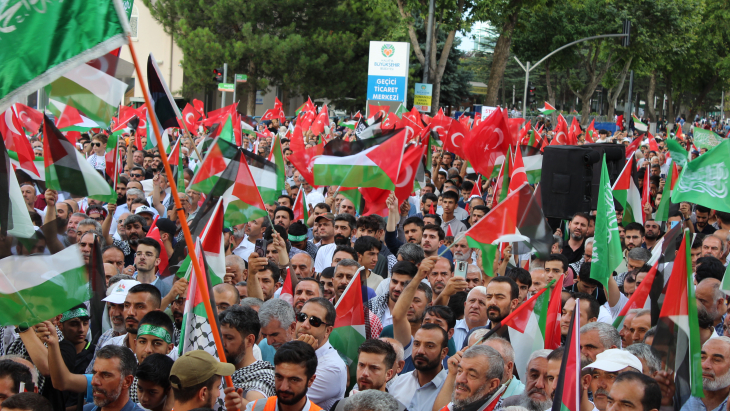 Malatya'da Binlerce Kişi Büyük Gazze Mitinginde Buluştu