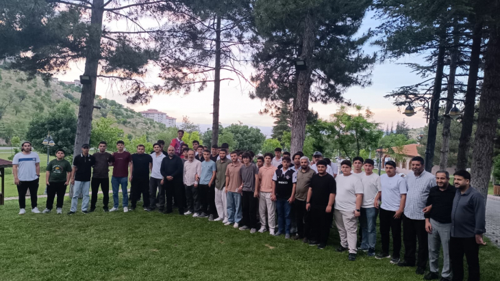 BOĞAZİÇİ EĞİTİM DERNEĞİ ORTAÖĞRETİM KOMİSYONU’NDAN YKS ÖĞRENCİLERİNE ANLAMLI PROGRAM