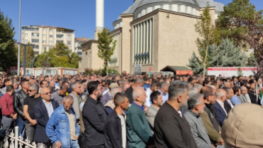 Malatyadaki STK'lar Filistin'de şehid olanlar için gıyabi cenaze namazı kıldı.